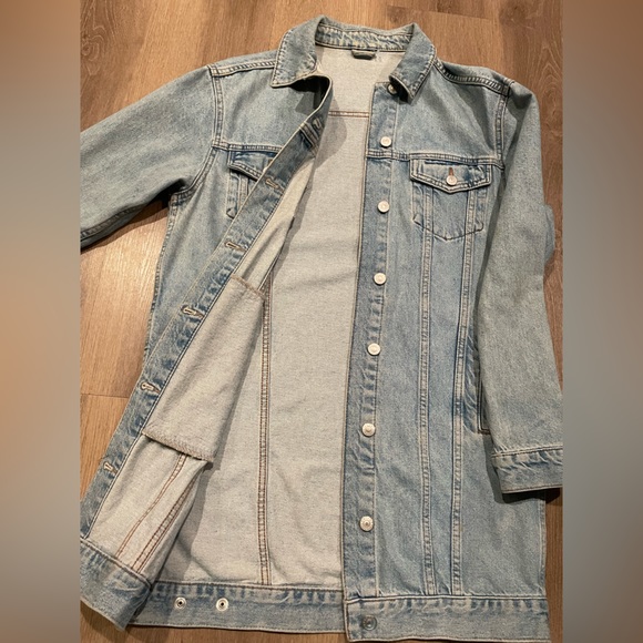 Oversized Topshop Jean Jacket - Picture 2 of 2